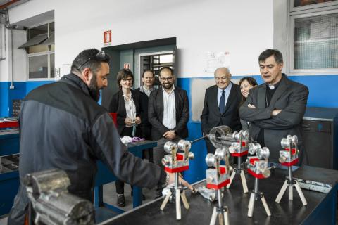 Visita del Cardinale Repole in Casa di Carità